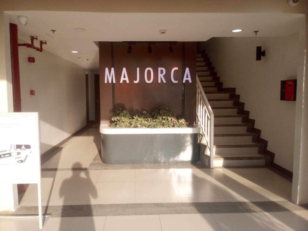 Апарт отель Camella Manor Majorca 7A Баколод Экстерьер фото